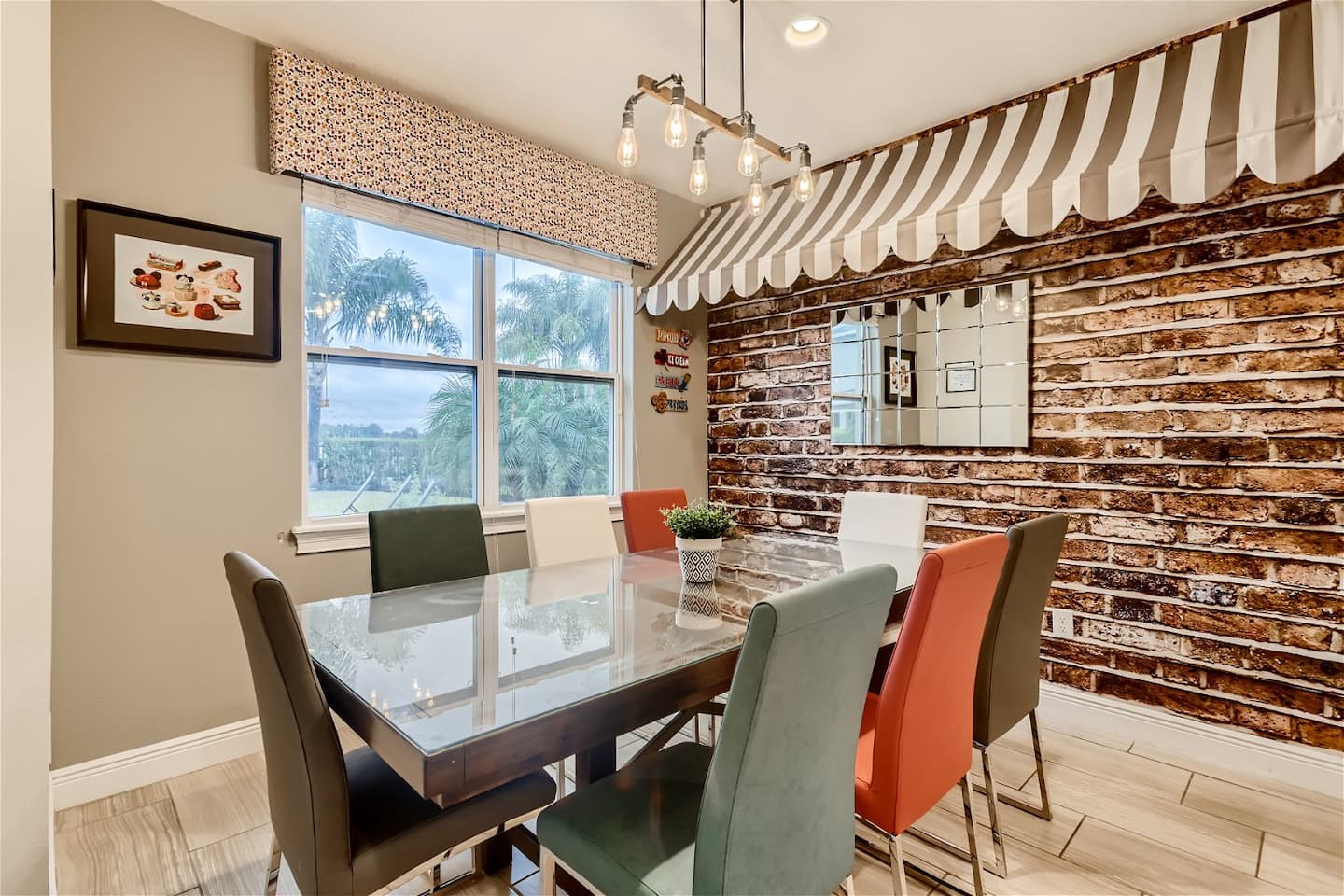 Themed dining nook
